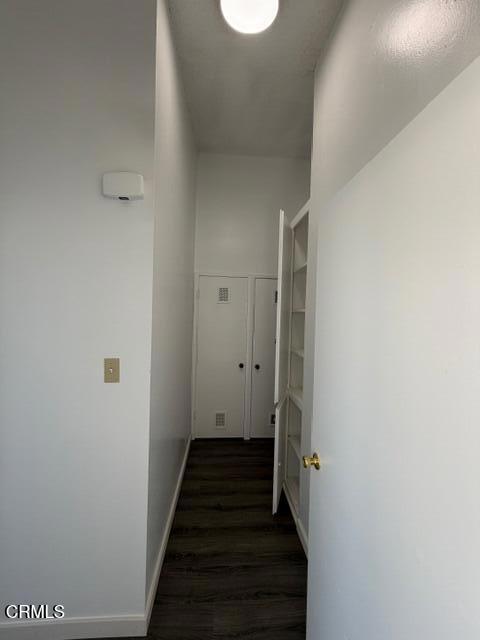 Detail Gallery Image 10 of 12 For 728 Sidonia Ave, Ventura,  CA 93003 - 1 Beds | 1 Baths