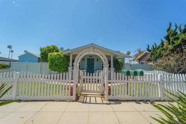 321 S Freeman, Oceanside CA: https://media.crmls.org/mediaz/b6296829-9bb6-4b54-9836-c917d17b79e4.jpg