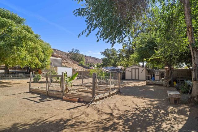 Image 43 of 60 For 9421 Los Coches Rd