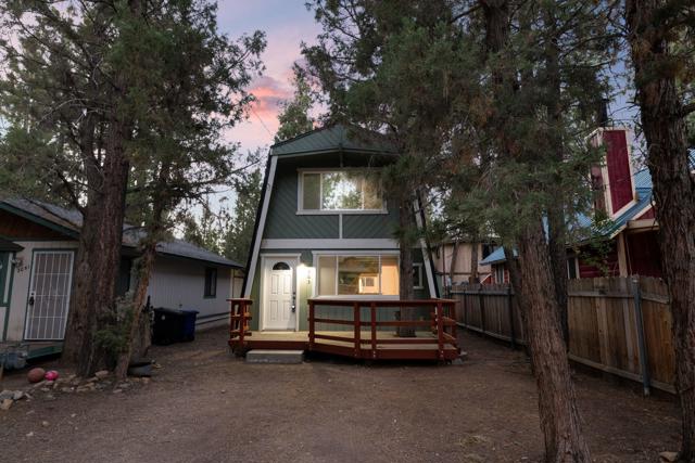 2063 10th Lane, Big Bear CA: https://media.crmls.org/mediaz/b62a6c24-2da5-4457-b489-19577ebea373.jpg