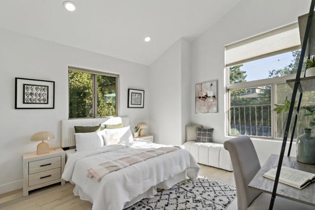 303 Lakeview Way, Redwood City CA: https://media.crmls.org/mediaz/b62af43f-abc3-44d9-af2d-26368bf8be2a.jpg