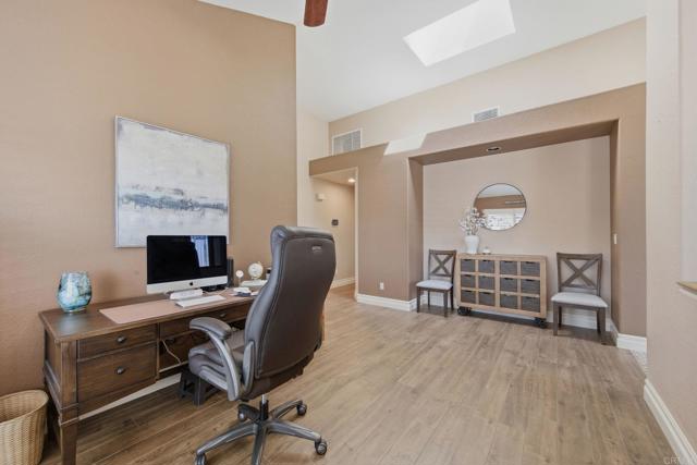 Detail Gallery Image 10 of 36 For 1201 Halley Ct, Chula Vista,  CA 91911 - 3 Beds | 2 Baths