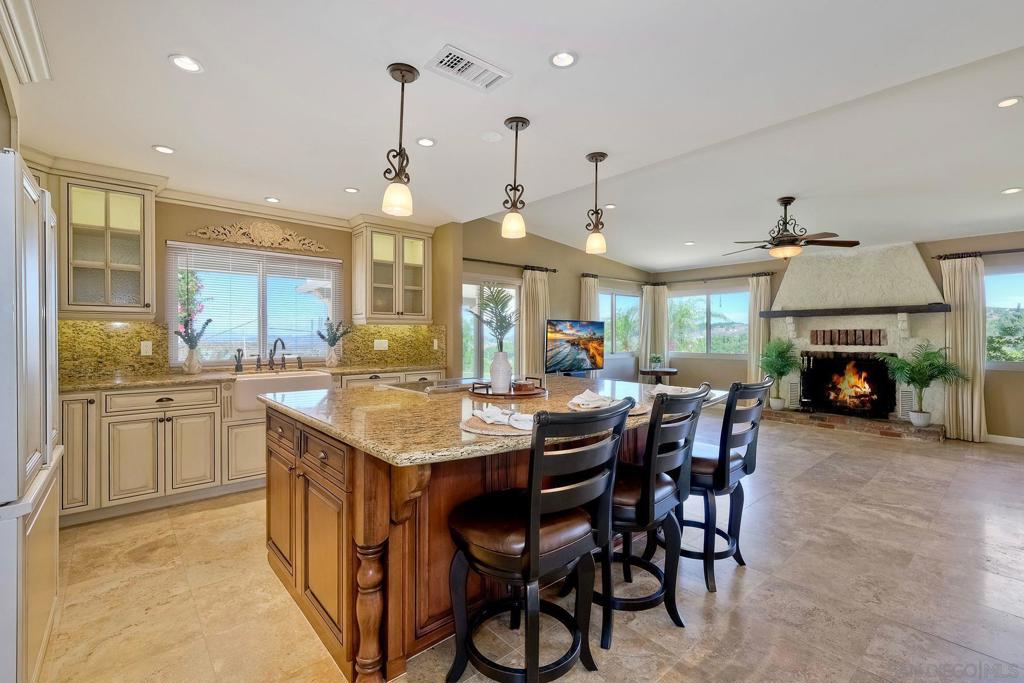 MLS #250034774SD image #10