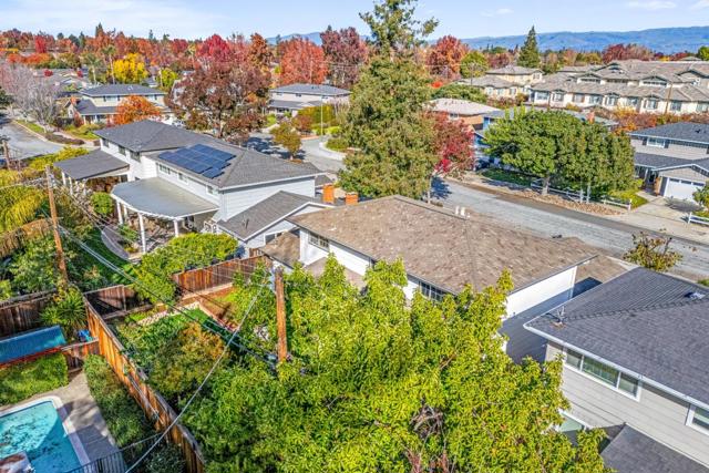 1688 Grizilo Drive, San Jose CA: https://media.crmls.org/mediaz/b62c669a-6cb3-48e2-9c09-021df98618e9.jpg