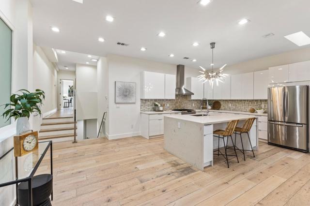 6423 California Street, San Francisco CA: https://media.crmls.org/mediaz/b62d4a4d-311f-4840-b62c-134706a7cebe.jpg