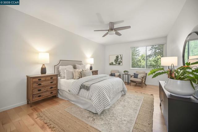 1281 Avenida Sevilla, Walnut Creek CA: https://media.crmls.org/mediaz/b62da351-0eca-4410-95cc-ff5fbc1ed45a.jpg