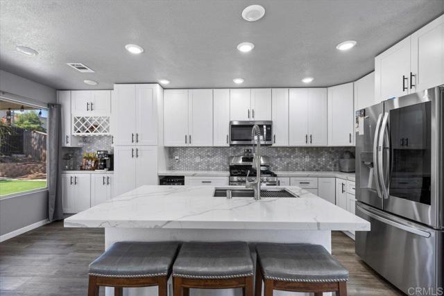 13170 Aurora Drive, El Cajon CA: https://media.crmls.org/mediaz/b62df9ca-adb6-473f-a9c7-2b400b99258e.jpg