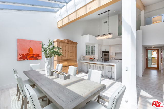 18 Union Jack Street, Marina del Rey CA: https://media.crmls.org/mediaz/b62e1877-9e0b-4dc2-9825-5e23d86ef931.jpg