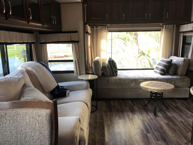 69411 Ramon Rd #1201, Cathedral City CA: https://media.crmls.org/mediaz/b62e9cef-00bb-40a8-a69c-34c5a16a1546.jpg