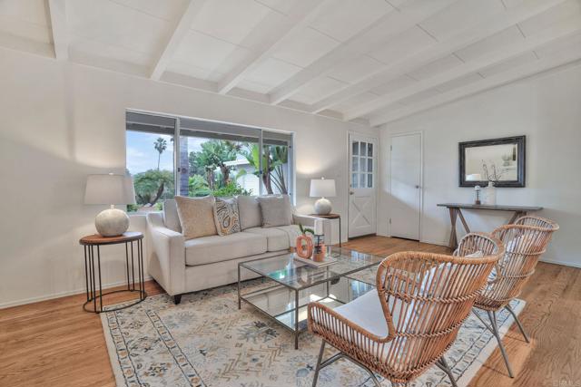 Detail Gallery Image 7 of 61 For 5091 El Arbol, Carlsbad,  CA 92008 - 4 Beds | 3 Baths