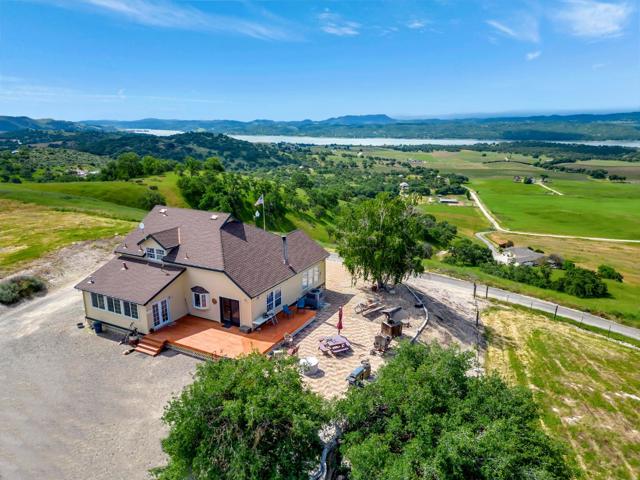 70500 Bradley Lockwood Road, Lockwood CA: https://media.crmls.org/mediaz/b62f791f-c29e-42f6-aa05-69fe1abcd4b1.jpg