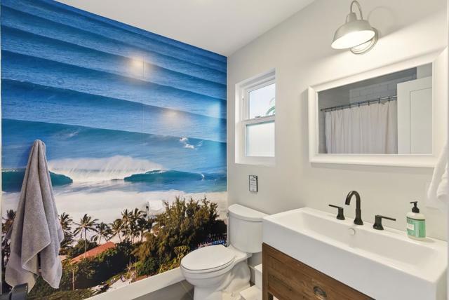 301 25th Avenue, Santa Cruz CA: https://media.crmls.org/mediaz/b6302c28-318c-4352-85d9-38d605ef7bc9.jpg
