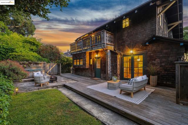 1309 Arch St, Berkeley CA: https://media.crmls.org/mediaz/b6304865-2ad1-45f1-83c6-336dc0e8e447.jpg