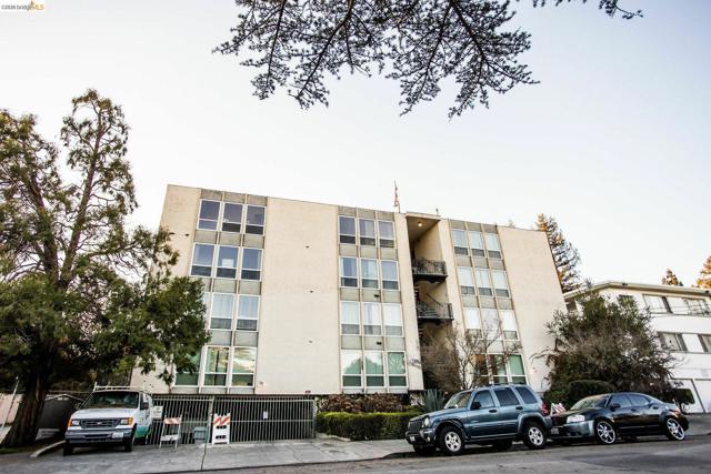 Image 18 of 42 For 3525 Dimond  