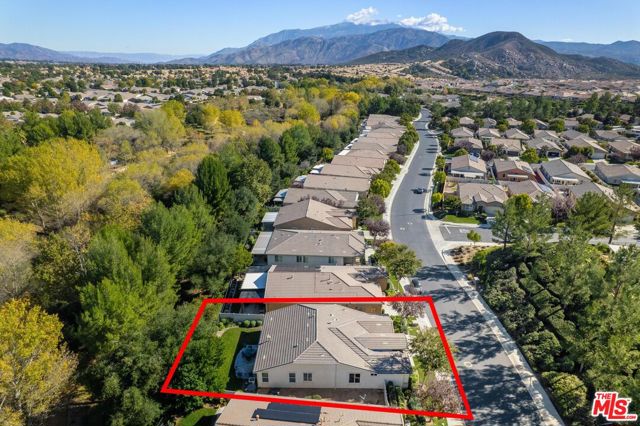 1514 Green Creek Trail, Beaumont CA: https://media.crmls.org/mediaz/b6313563-8488-48cd-b13a-4ebb60f7b2e3.jpg