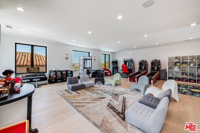 Image 18 of 50 For 25201 Prado Del Misterio