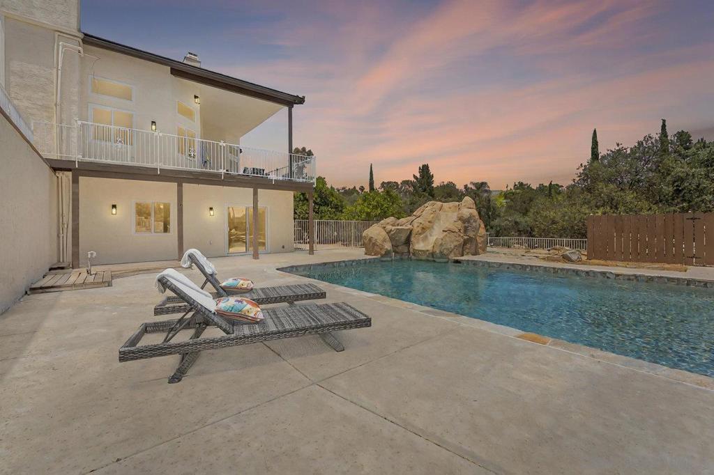 MLS #250031775SD img 1