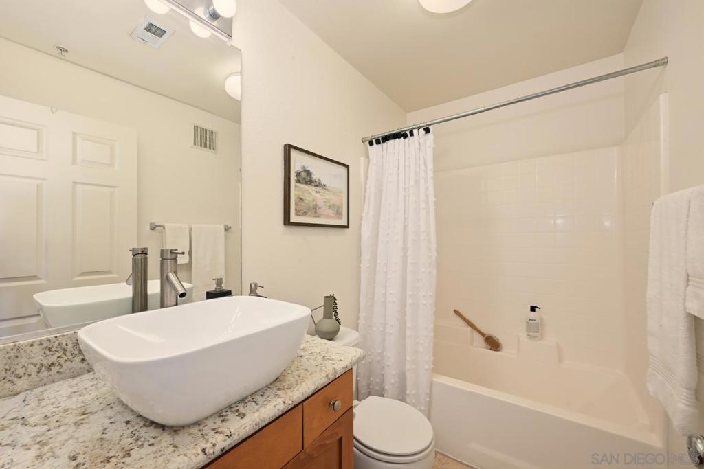 4611 Central Plaza - photo 17