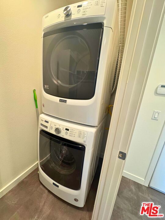 4140 Glencoe Avenue, Marina del Rey CA: https://media.crmls.org/mediaz/b6341ab0-270b-46f7-bf49-20afc224d8cb.jpg