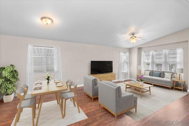 809 Discovery St, San Marcos CA: https://media.crmls.org/mediaz/b63423a7-e158-4d8e-9a58-dbae86124db5.jpg