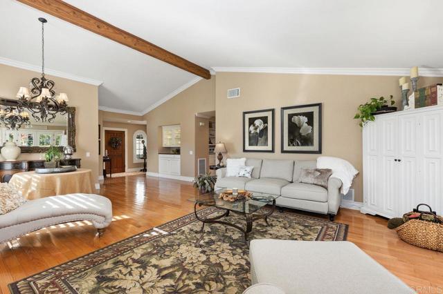 Detail Gallery Image 11 of 40 For 2028 Columbus Way, Vista,  CA 92081 - 2 Beds | 2 Baths