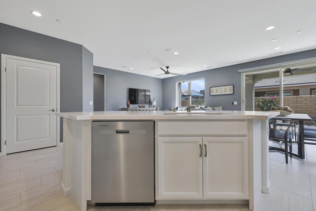 78783 Fortuna Place, Palm Desert CA: https://media.crmls.org/mediaz/b636e233-d387-4ba8-a5e3-aa2e7d5f9161.jpg