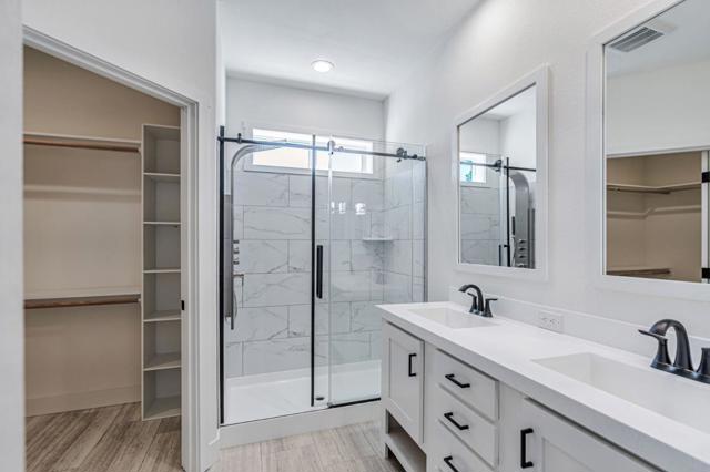 258 Yosemite Road, San Rafael CA: https://media.crmls.org/mediaz/b636f1e2-06b2-4f13-9c31-a59d70159913.jpg