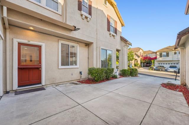 3455 Maroun Place, San Jose CA: https://media.crmls.org/mediaz/b63730ab-1b44-4998-8d3f-c03f2021c5fd.jpg