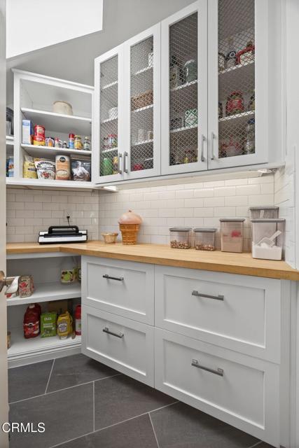 Detail Gallery Image 29 of 72 For 7405 Loma Vista Rd, Ventura,  CA 93003 - 4 Beds | 3 Baths