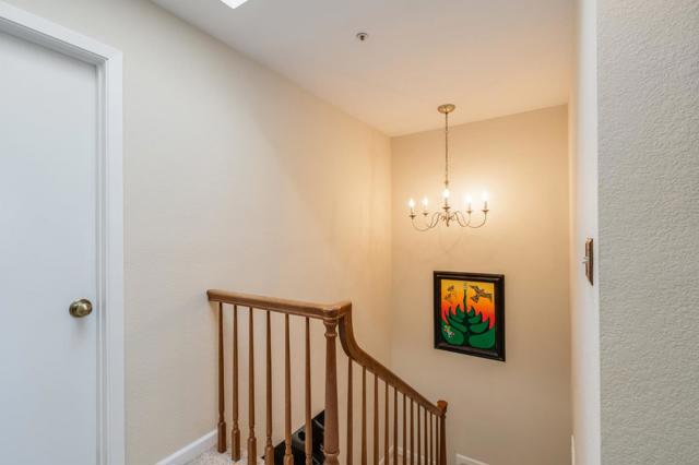 290 Bonita Lane, Foster City CA: https://media.crmls.org/mediaz/b63bfe8f-633a-4350-809f-9668864acce6.jpg