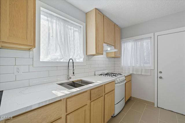 Detail Gallery Image 13 of 30 For 1488 W Sunset Bld #1/4,  Los Angeles,  CA 90026 - 1 Beds | 1 Baths