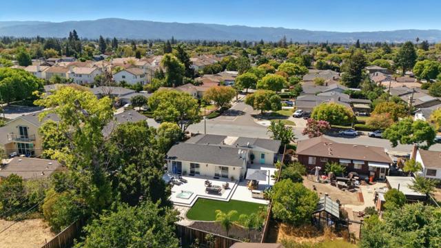 2924 Vivian Lane, San Jose CA: https://media.crmls.org/mediaz/b63ef184-a03d-4dd8-af94-8ef05dab727c.jpg