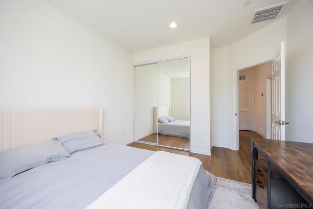 8383 Yellowstone St, Lemon Grove CA: https://media.crmls.org/mediaz/b641282e-d816-4c2c-91a8-851a933a7561.jpg