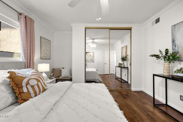 9545 Creemore Place, Tujunga CA: https://media.crmls.org/mediaz/b64136fc-4197-4844-8628-21c9af28321b.jpg