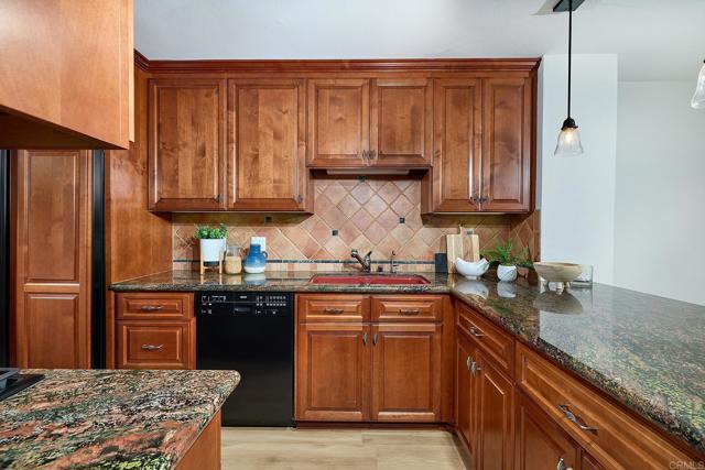 159 Mozart Avenue, Cardiff by the Sea CA: https://media.crmls.org/mediaz/b64138ba-49b1-4c36-aff0-85a2104c26f7.jpg