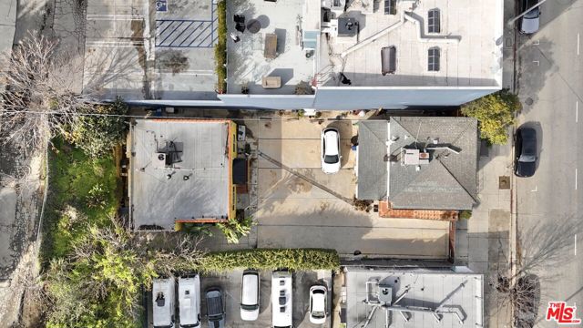 11420 VENTURA Boulevard, Studio City CA: https://media.crmls.org/mediaz/b6413f8d-33fe-4e75-b4b2-aff329e7ced9.jpg