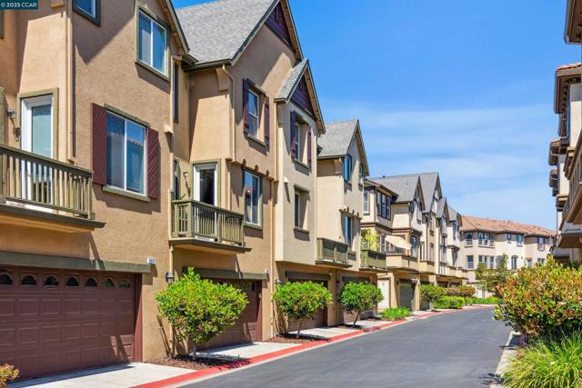 2073 Watermill Rd, San Ramon CA: https://media.crmls.org/mediaz/b641d4ac-45d7-482a-a426-5ab63117ac71.jpg