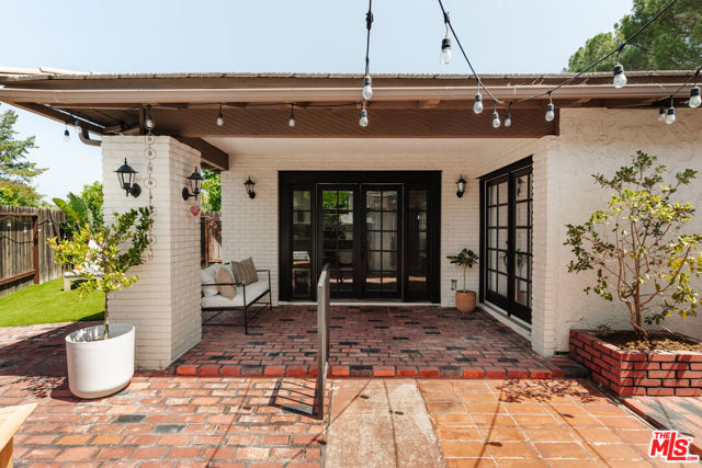 2641 Hartland Circle, Westlake Village CA: https://media.crmls.org/mediaz/b64301bb-be2a-458c-aaa2-5f544c733348.jpg