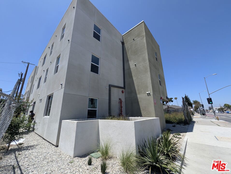 MLS #26871793 image #1