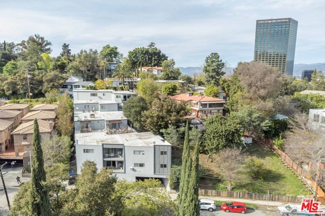 3625 Regal Place, Los Angeles, California 90068, ,Multi-Family,For Sale,Regal,24370458