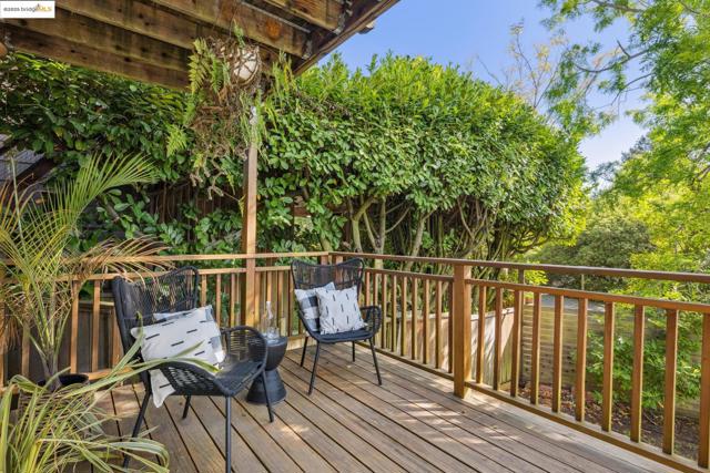 1310 Grizzly Peak Blvd, Berkeley CA: https://media.crmls.org/mediaz/b644570d-6481-4fba-9d18-c4eef19928f1.jpg
