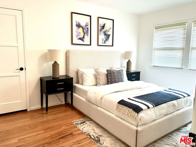 15218 Dickens Street, Sherman Oaks CA: https://media.crmls.org/mediaz/b645cff7-0538-4ca9-ac0f-3d4ddff850a3.jpg
