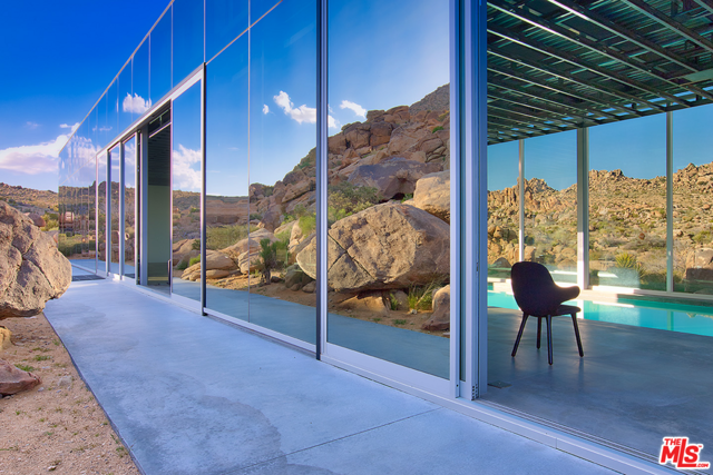 8198 Uphill Road, Joshua Tree CA: https://media.crmls.org/mediaz/b645dd05-31e8-4eba-9128-c4e8c899e84f.jpg