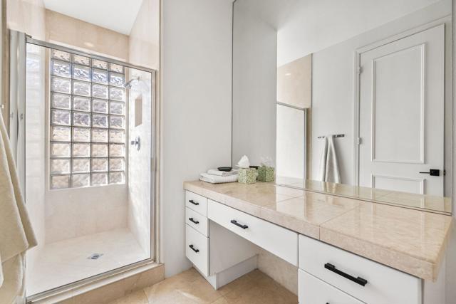 47560 Via Montigo, La Quinta CA: https://media.crmls.org/mediaz/b64771c6-190b-466d-8064-b04baa8b5257.jpg