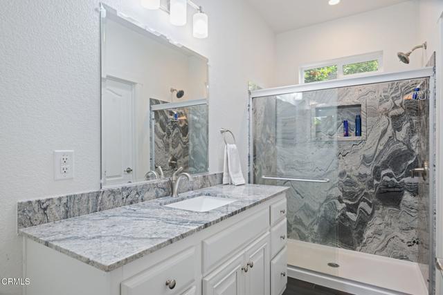 11100 Telegraph Road, Ventura CA: https://media.crmls.org/mediaz/b6484eac-36d0-430e-9279-8a5c6ff6a194.jpg