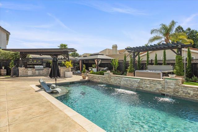 834 English Walnut Way, Morgan Hill CA: https://media.crmls.org/mediaz/b6493967-6de5-42d8-8e8a-7db135270f38.jpg