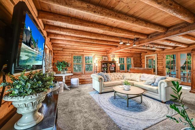 3127 Alta Vista Drive, Fallbrook CA: https://media.crmls.org/mediaz/b64b4be4-3244-454b-aacd-1ec609945664.jpg