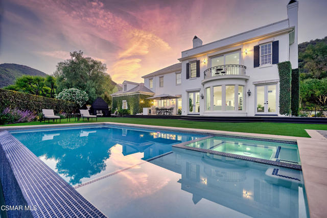 508 W Stafford Road, Thousand Oaks CA: https://media.crmls.org/mediaz/b64dca58-e8e3-43e3-b3dc-928ec66b6bbf.jpg