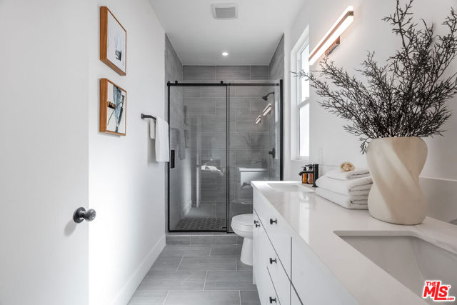 5832 David Avenue, Culver City CA: https://media.crmls.org/mediaz/b65012da-d0dc-4471-b562-ad540c779e32.jpg