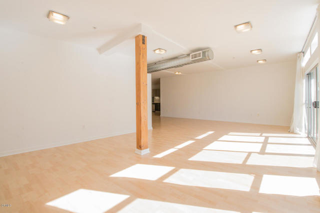 Detail Gallery Image 15 of 29 For 4215 Glencoe Ave #221,  Marina Del Rey,  CA 90292 - 2 Beds | 3 Baths